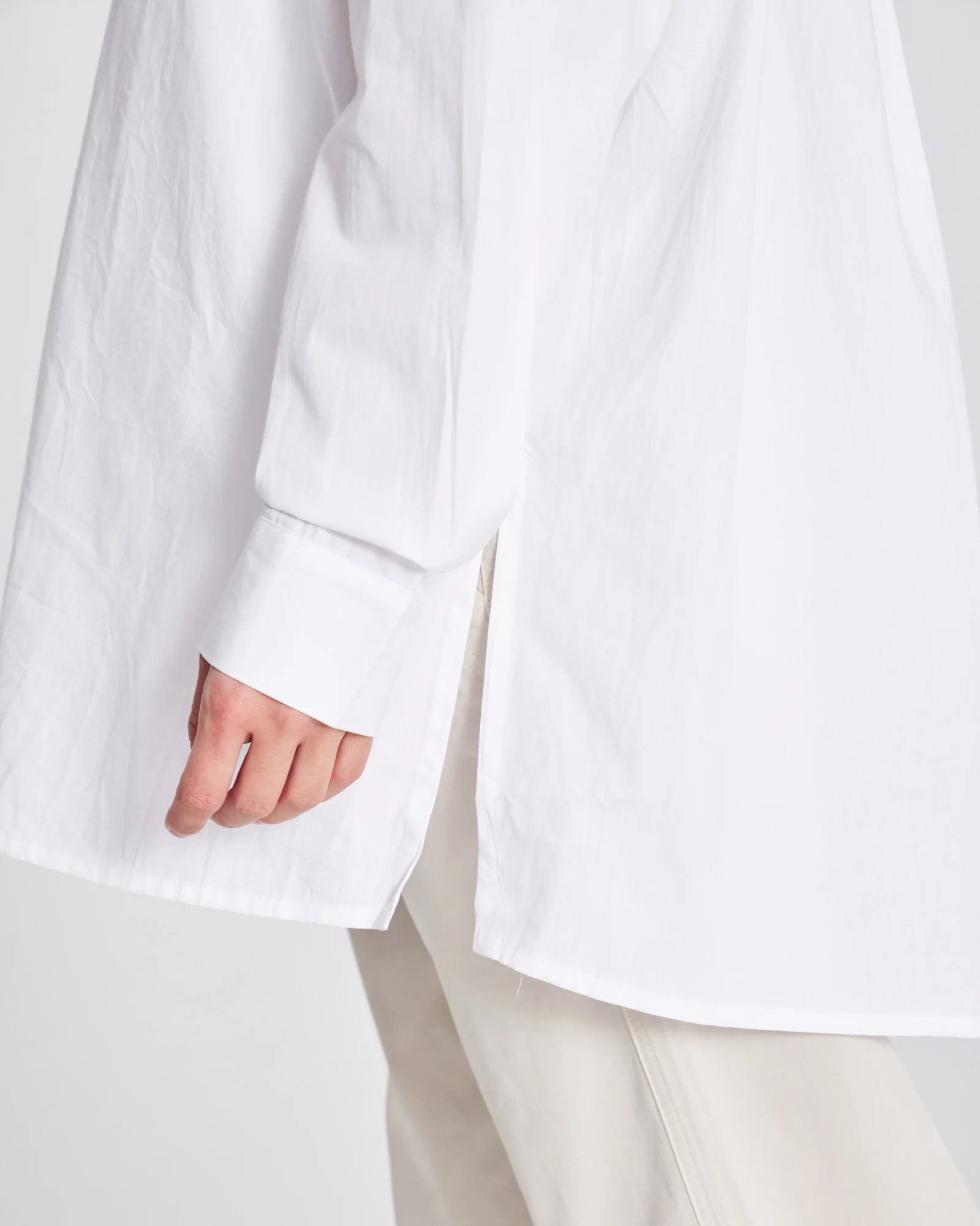 GAI+LISVA Bella Raglan Long Shirt | White