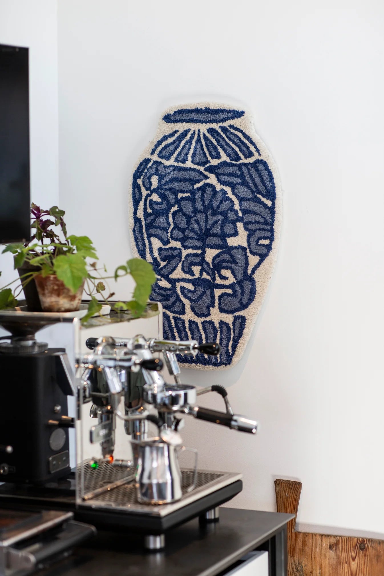 Bongusta Ming Vase Rug