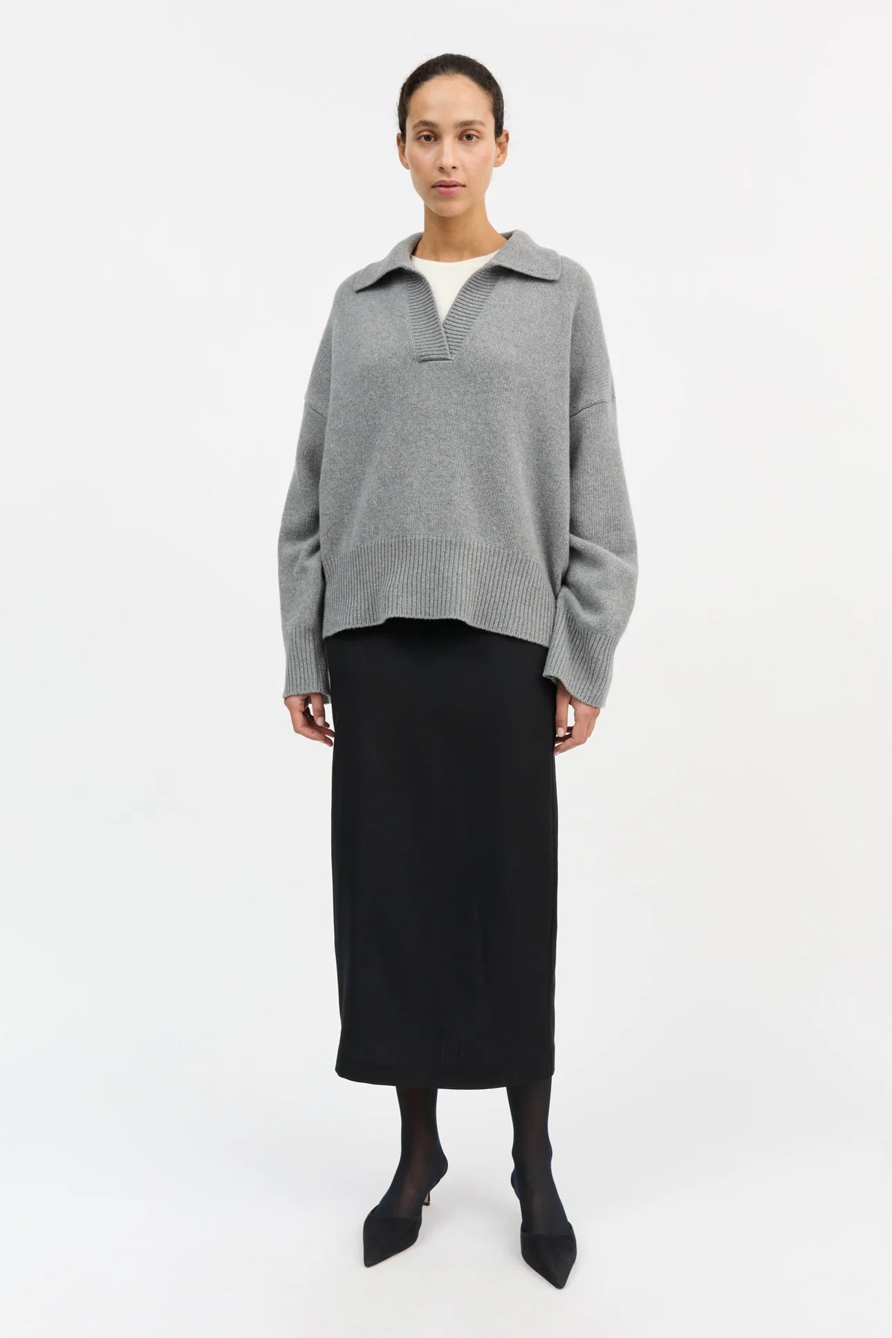 Skall Studio Dean V-neck Jumper | Grey melange