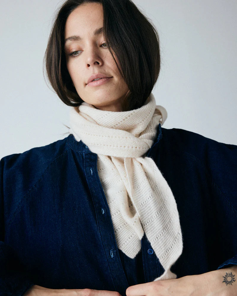 Frau Doha Cashmere Scarf Large | Sandstone