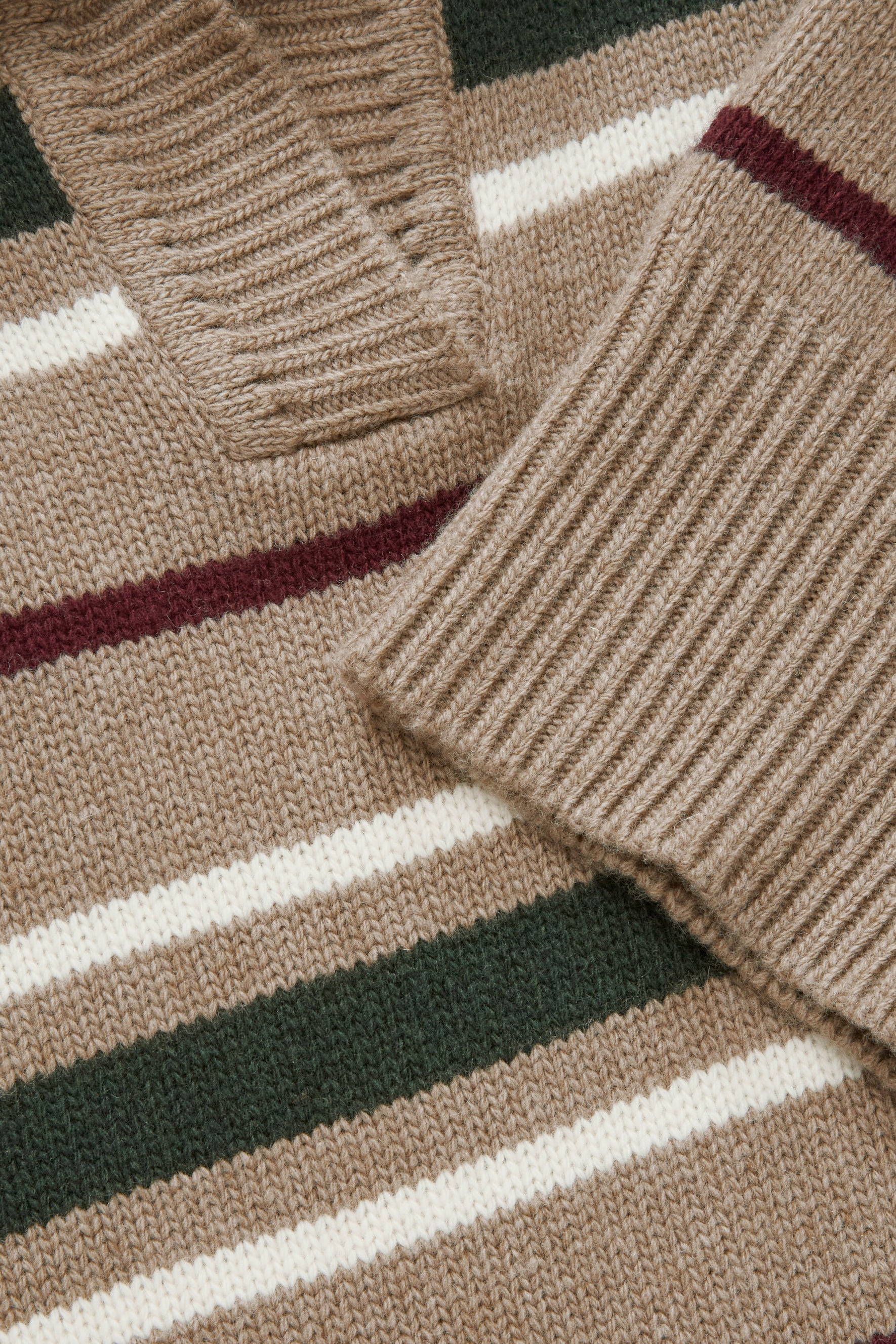 Skall Studio Paul V-neck Jumper