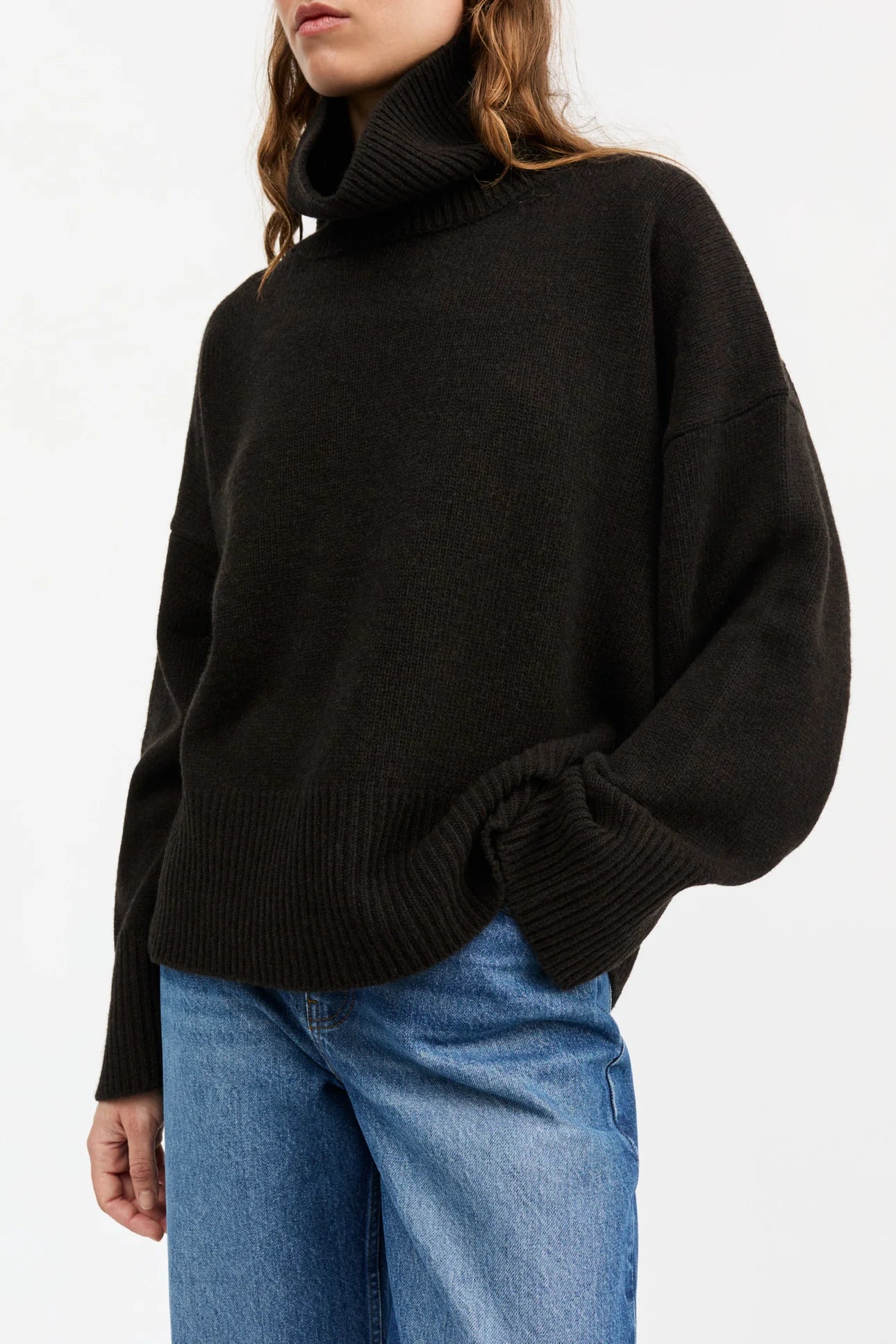 Skall Studio Silene t-neck | Deep brown