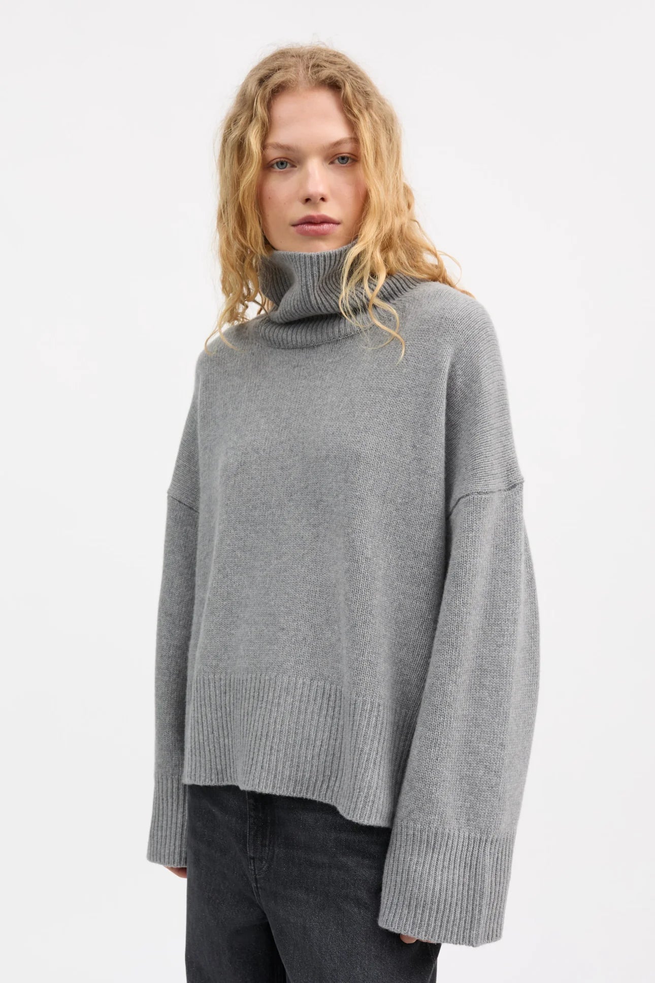 Skall Studio Silene t-neck | Grey melange